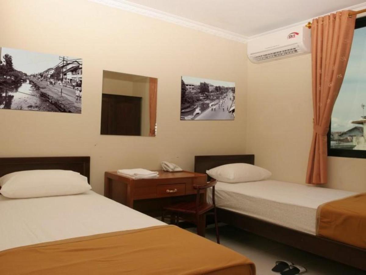 Hotel Aroma Inn Pontianak Zewnętrze zdjęcie