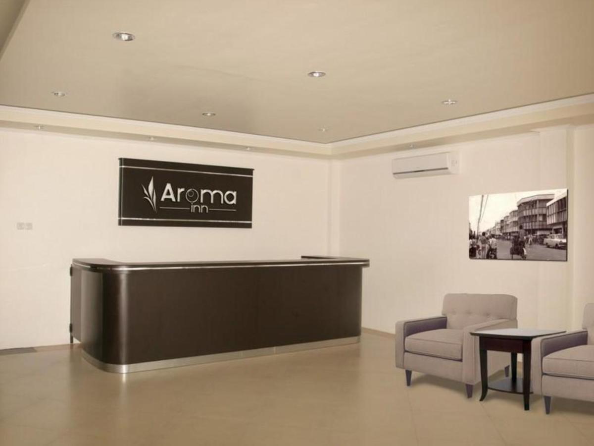 Hotel Aroma Inn Pontianak Zewnętrze zdjęcie