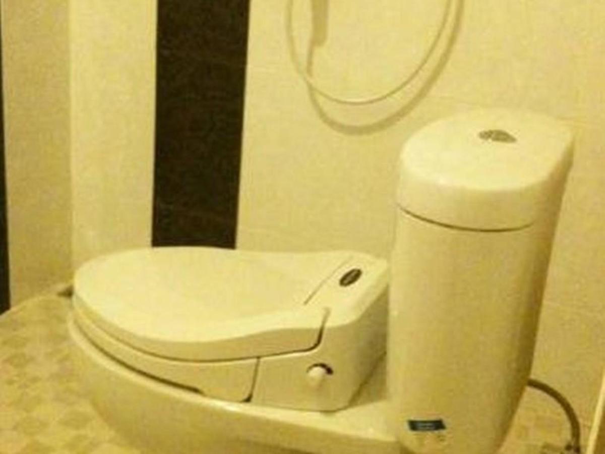 Hotel Aroma Inn Pontianak Zewnętrze zdjęcie