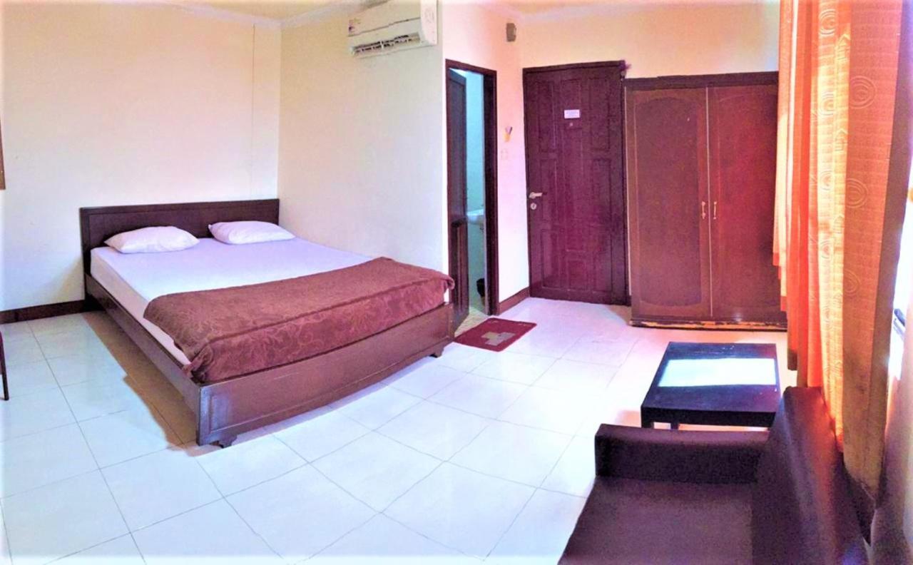 Hotel Aroma Inn Pontianak Zewnętrze zdjęcie