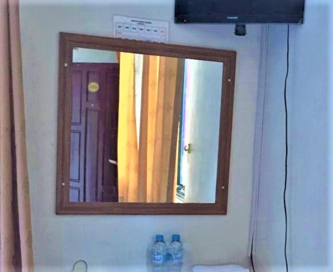 Hotel Aroma Inn Pontianak Zewnętrze zdjęcie